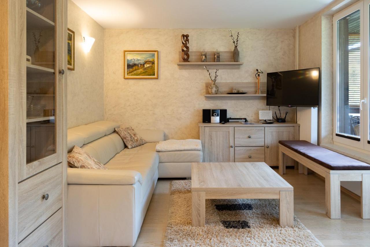 Apartma Krvavec - Cosy Mountain Retreat แซเคลียนาโกเรนสเคม ภายนอก รูปภาพ